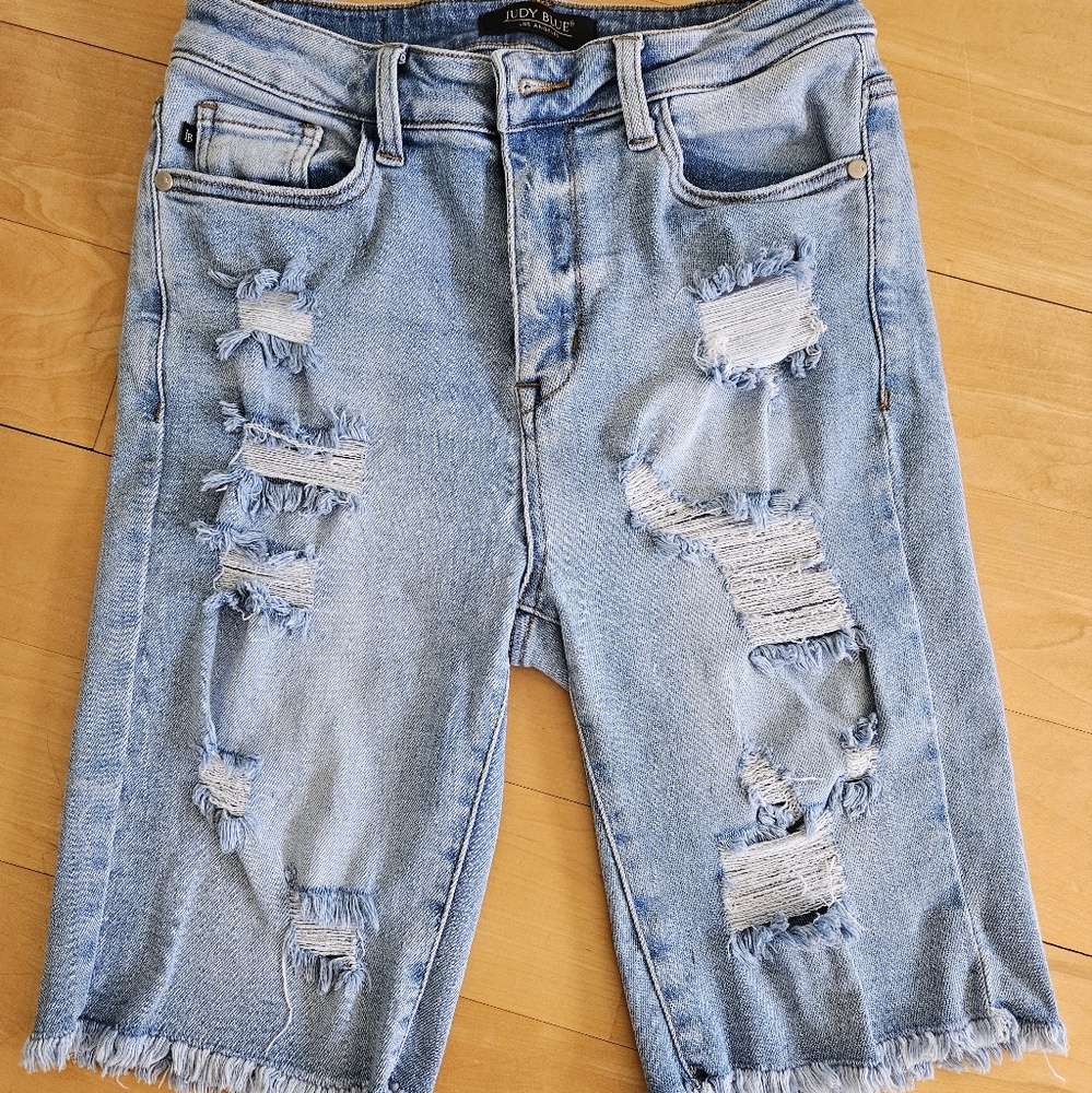 JUDY BLUE long Denim Shorts
